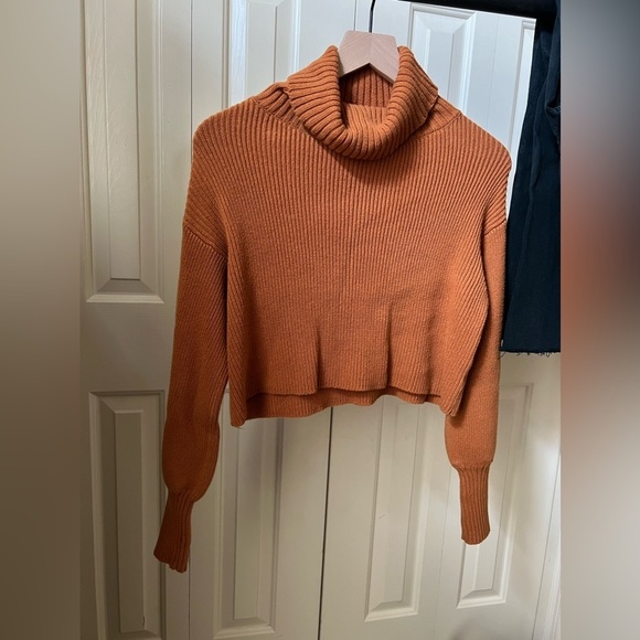 Cute Ribbed Knit Turtleneck Sweater, Rust, Long Sleeve Cropped Size XS - Picture 2 of 4